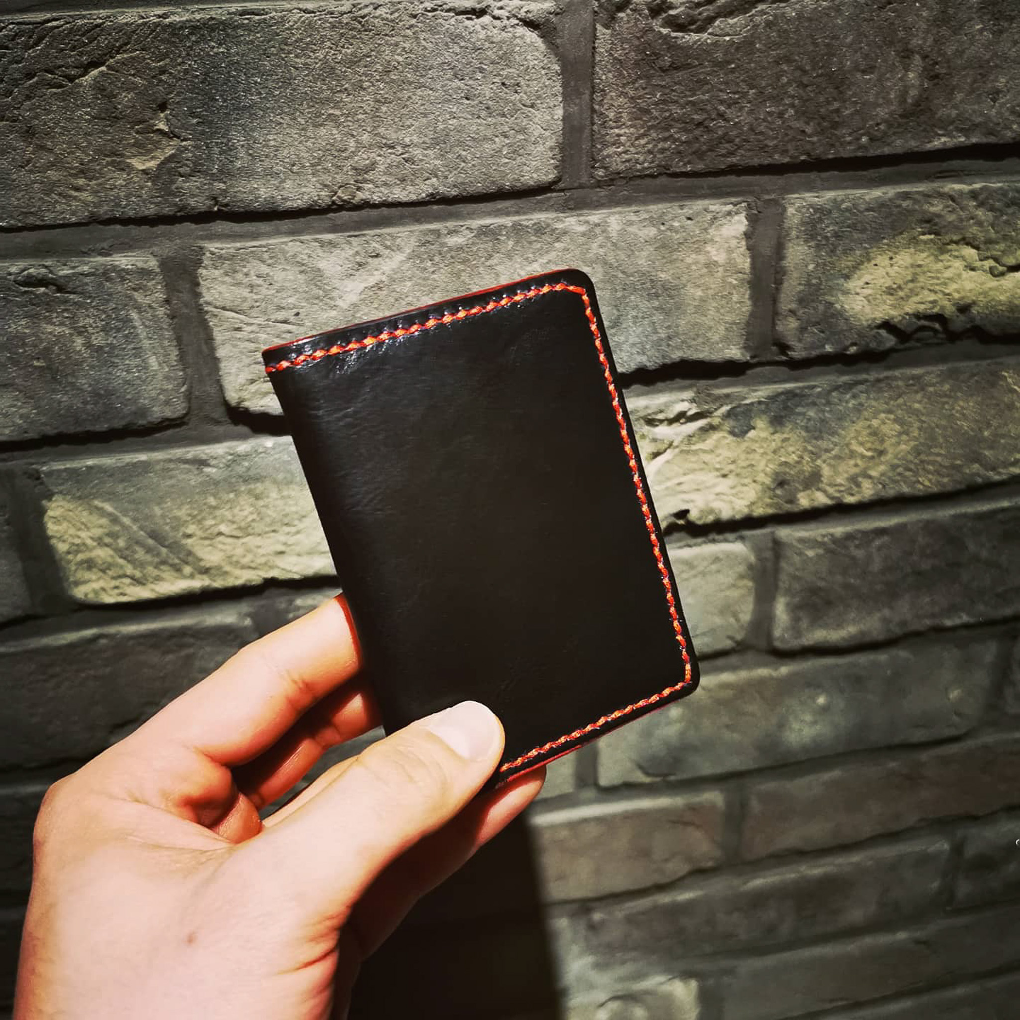 Rob - minimalistyczny portfel pionowy - obrazek 4